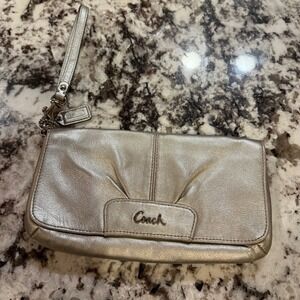 Authentic Coach Metallic Leather Wristlet Silver Champagne Vintage Y2k